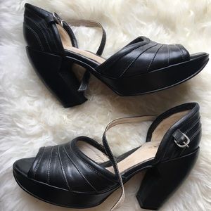 John Fluevog “Lip Service” open toe leather heel
